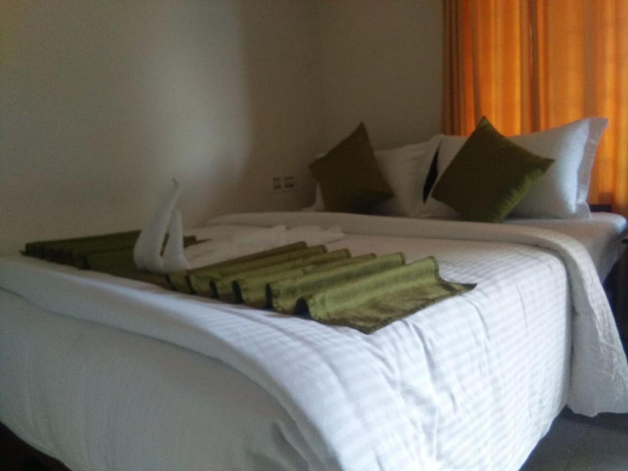Bed and Breakfast Holly Hock Munnar Zewnętrze zdjęcie